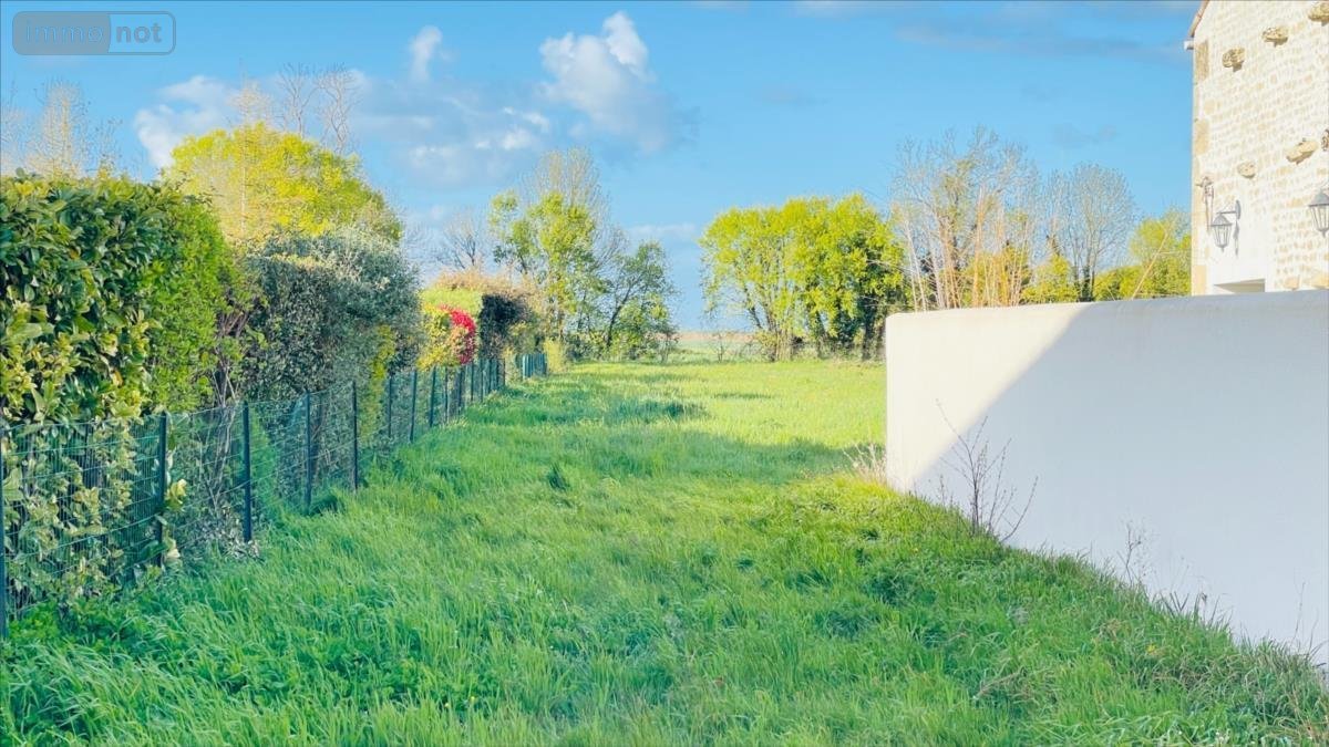 Terrain a batir a vendre Saint-Christophe 17220 Charente-Maritime 600 m2  74000 euros