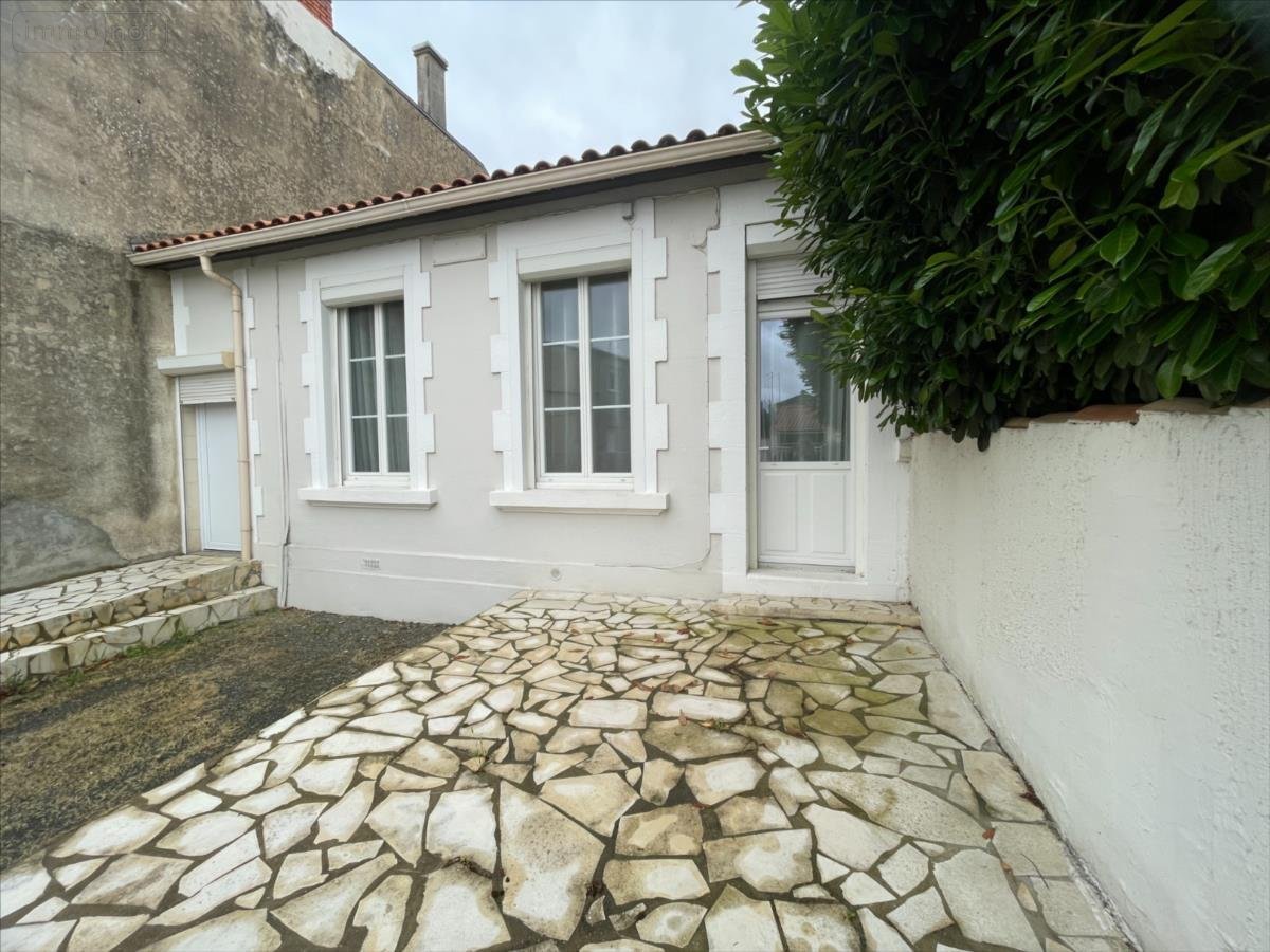 Maison a vendre La Rochelle 17000 Charente-Maritime 85 m2 4 pièces 332800 euros
