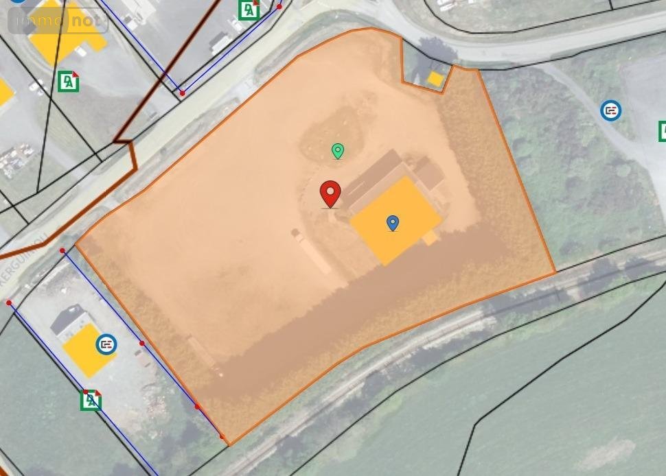 Immeuble a vendre Callac 22160 Côtes-d'Armor 400 m2  210000 euros