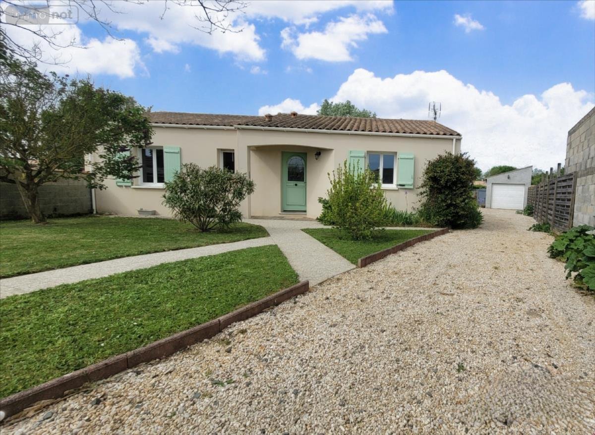Maison a vendre La Ronde 17170 Charente-Maritime 87 m2 4 pièces 218400 euros
