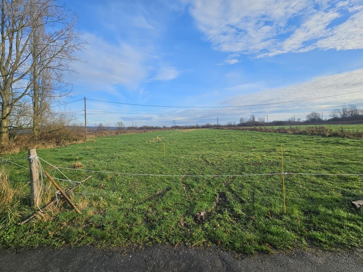 Terrains de loisirs bois etangs a vendre Serques 62910 Pas-de-Calais 44681 m2  35000 euros