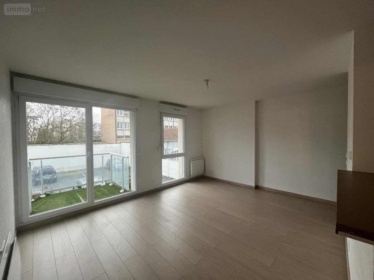 Location appartement Reims 51100 Marne 44 m2 2 pièces 582 euros