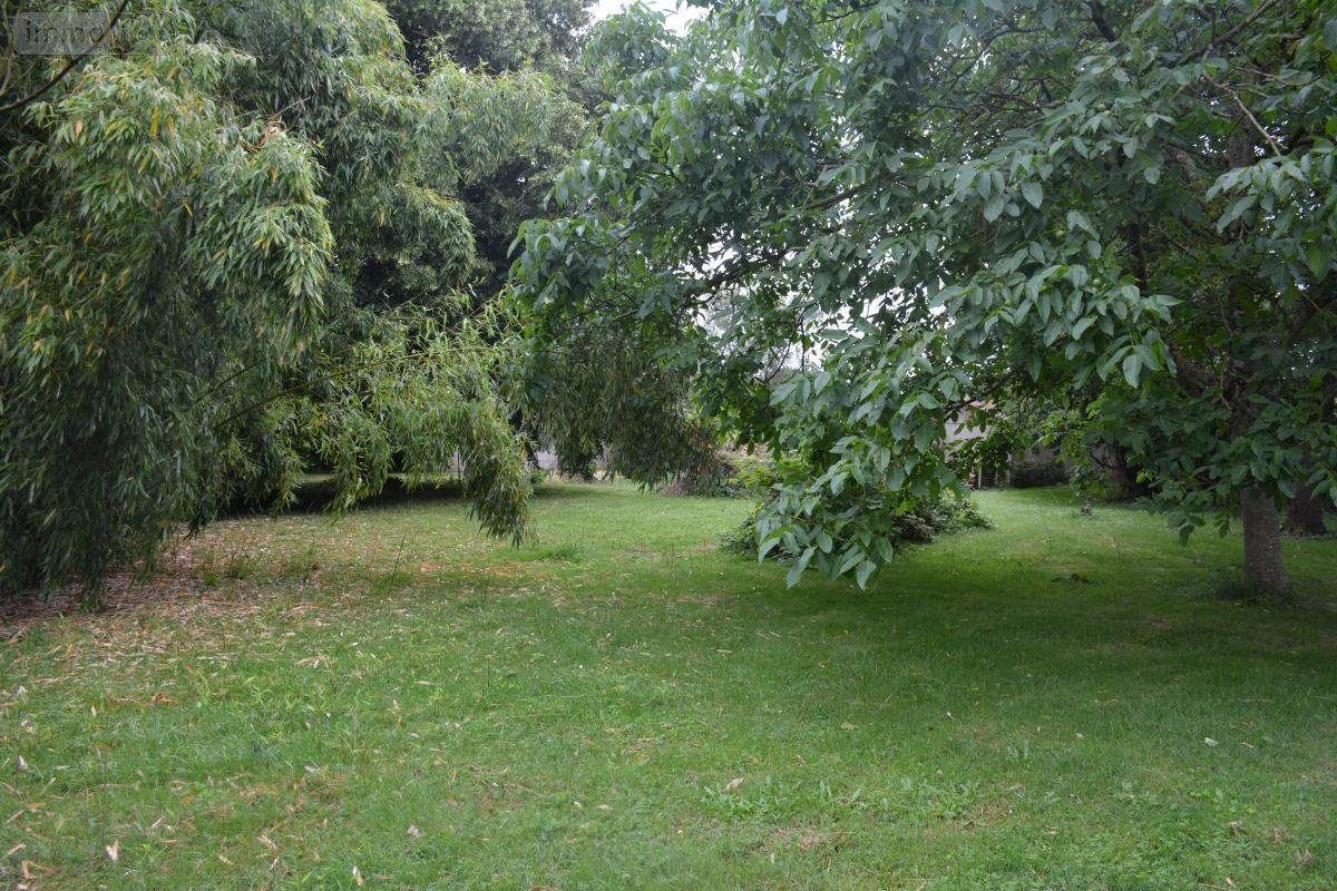 Terrains de loisirs bois etangs a vendre Ruillé-Froid-Fonds 53170 Mayenne 893 m2  17574 euros