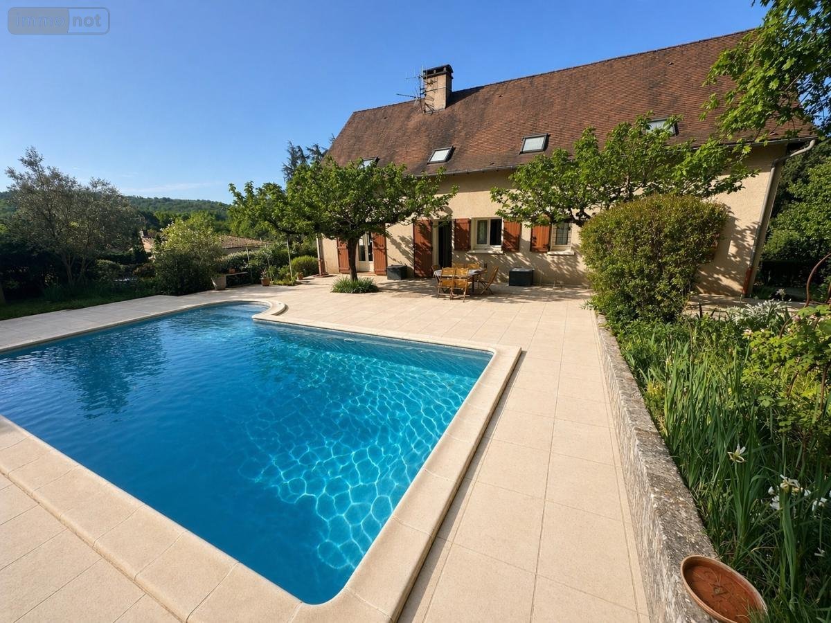 Maison a vendre Pradines 46090 Lot 185 m2 9 pièces 350000 euros