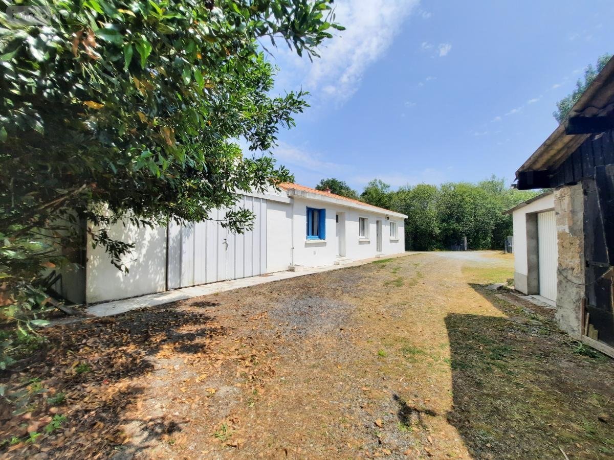 Maison a vendre Sallertaine 85300 Vendée 115 m2 5 pièces 205400 euros