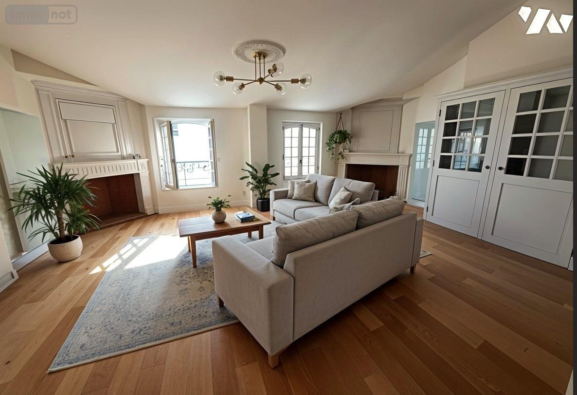 Appartement a vendre Saintes 17100 Charente-Maritime 74 m2 3 pièces 157000 euros