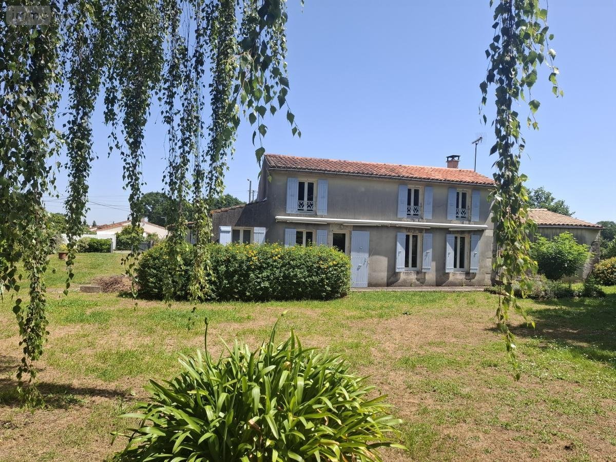 Maison a vendre Corme-Royal 17600 Charente-Maritime 112 m2 5 pièces 199348 euros