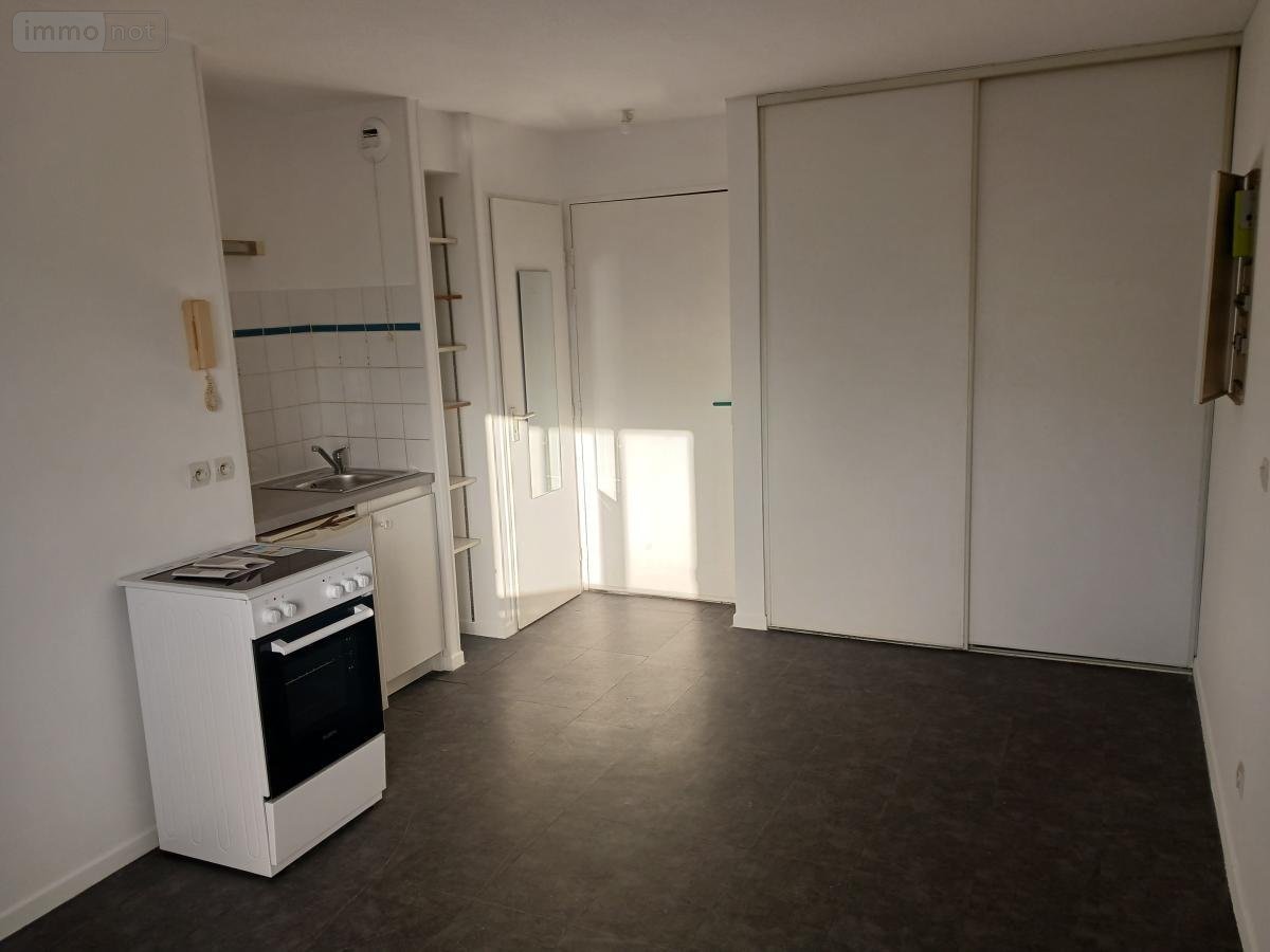 Location appartement Arras 62000 Pas-de-Calais 29 m2  405 euros