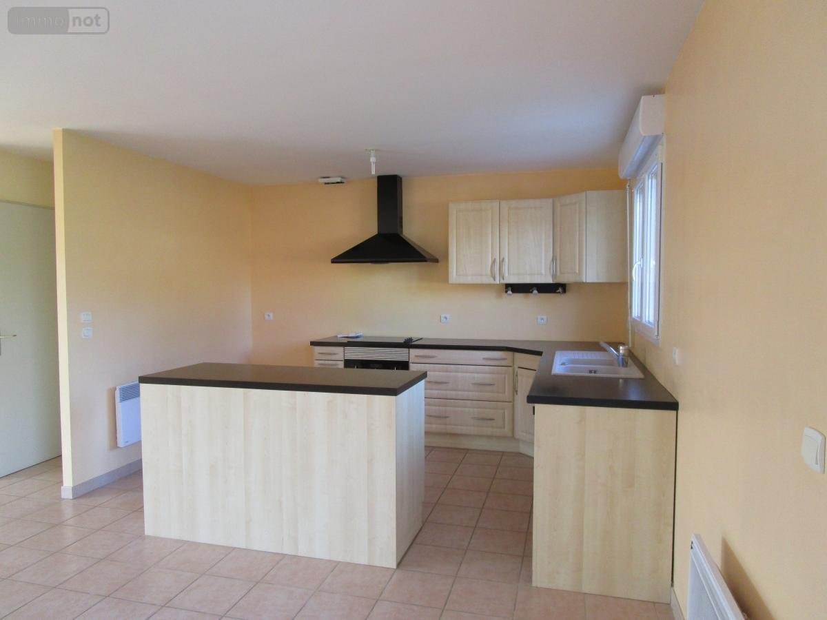 Location maison Courtisols 51460 Marne 120 m2  925 euros