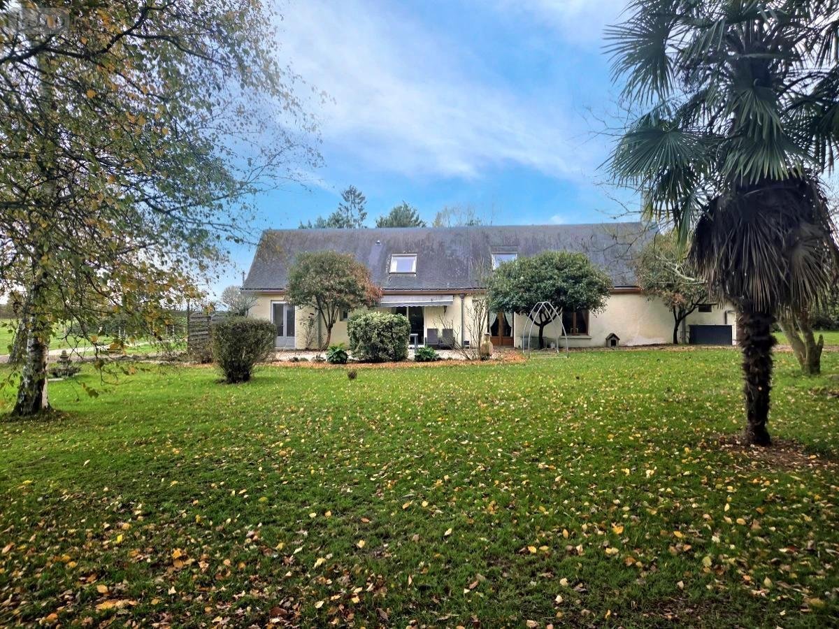 Maison a vendre Gennes-Longuefuye 53200 Mayenne 235 m2 9 pièces 518000 euros