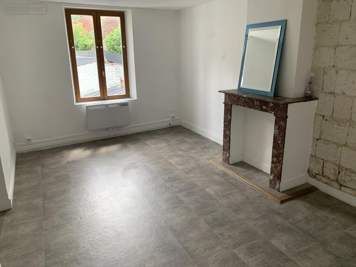 Location appartement Aubigny-en-Artois 62690 Pas-de-Calais 84 m2  580 euros