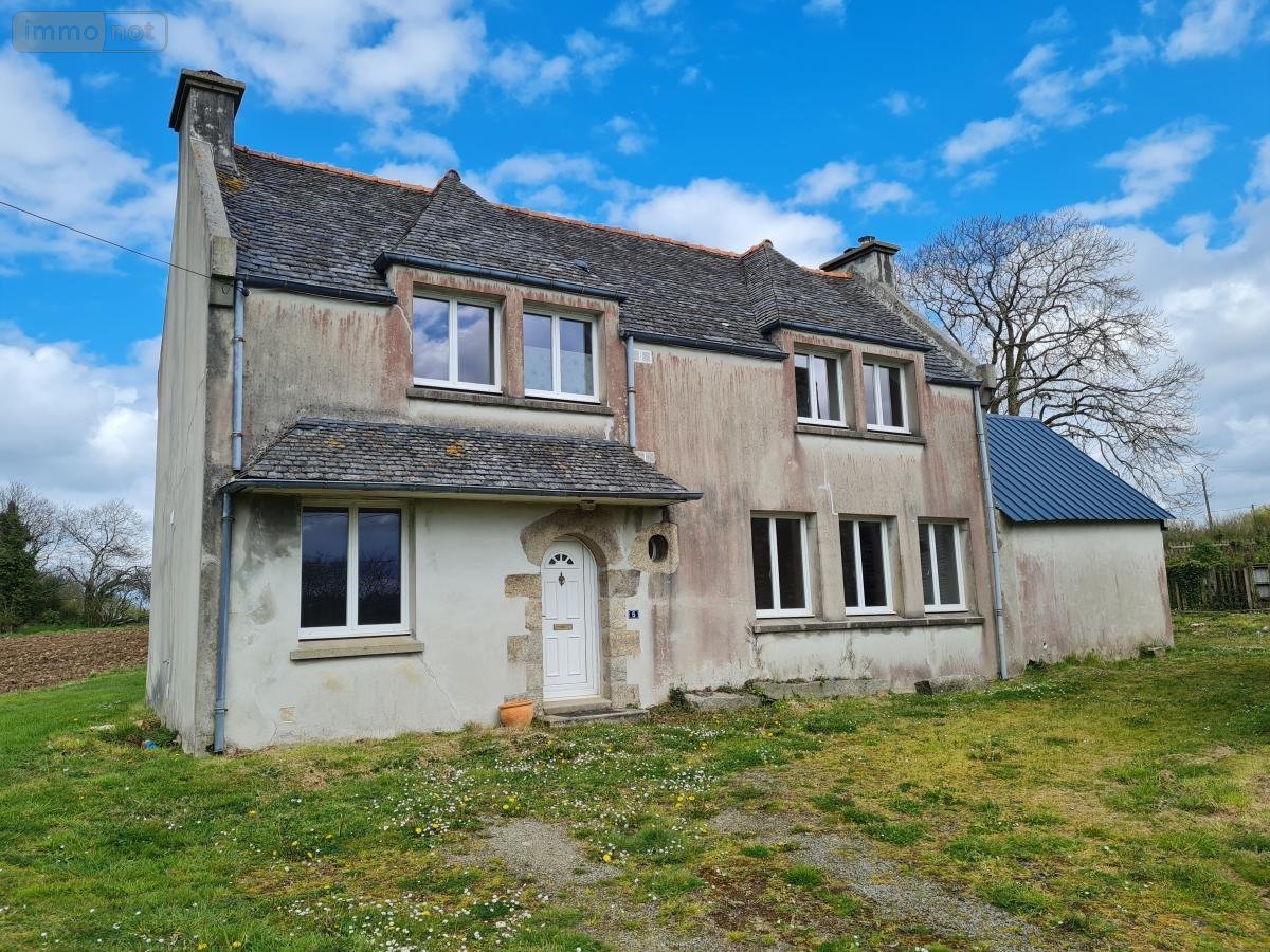 Location maison Pleyber-Christ 29410 Finistère 82 m2 5 pièces 750 euros