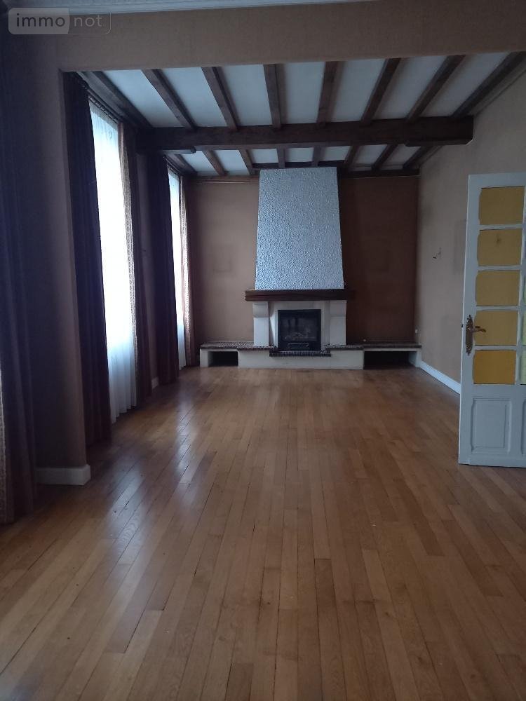 Immeuble a vendre Fère-en-Tardenois 02130 Aisne 500 m2  199000 euros