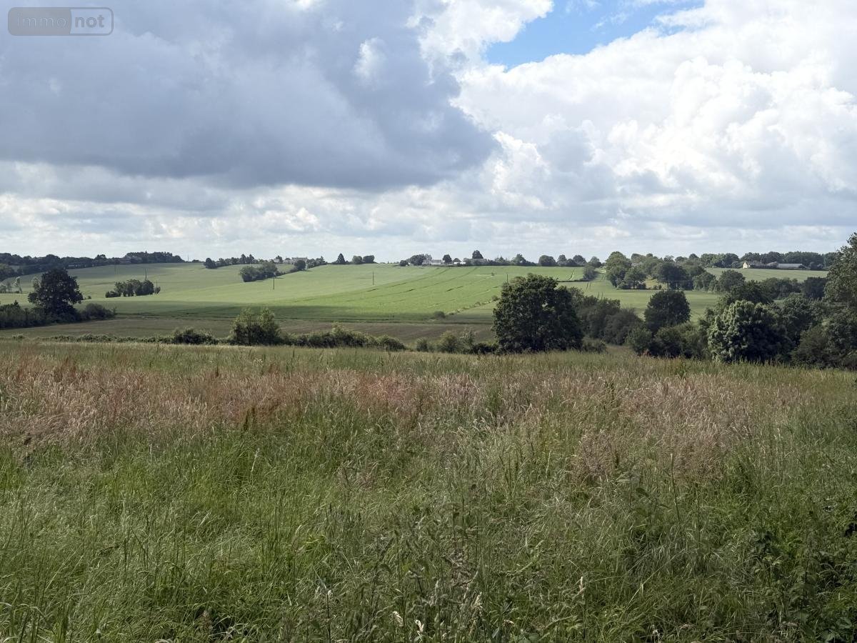 Terrain a batir a vendre La Pouëze 49370 Maine-et-Loire 2203 m2  83840 euros
