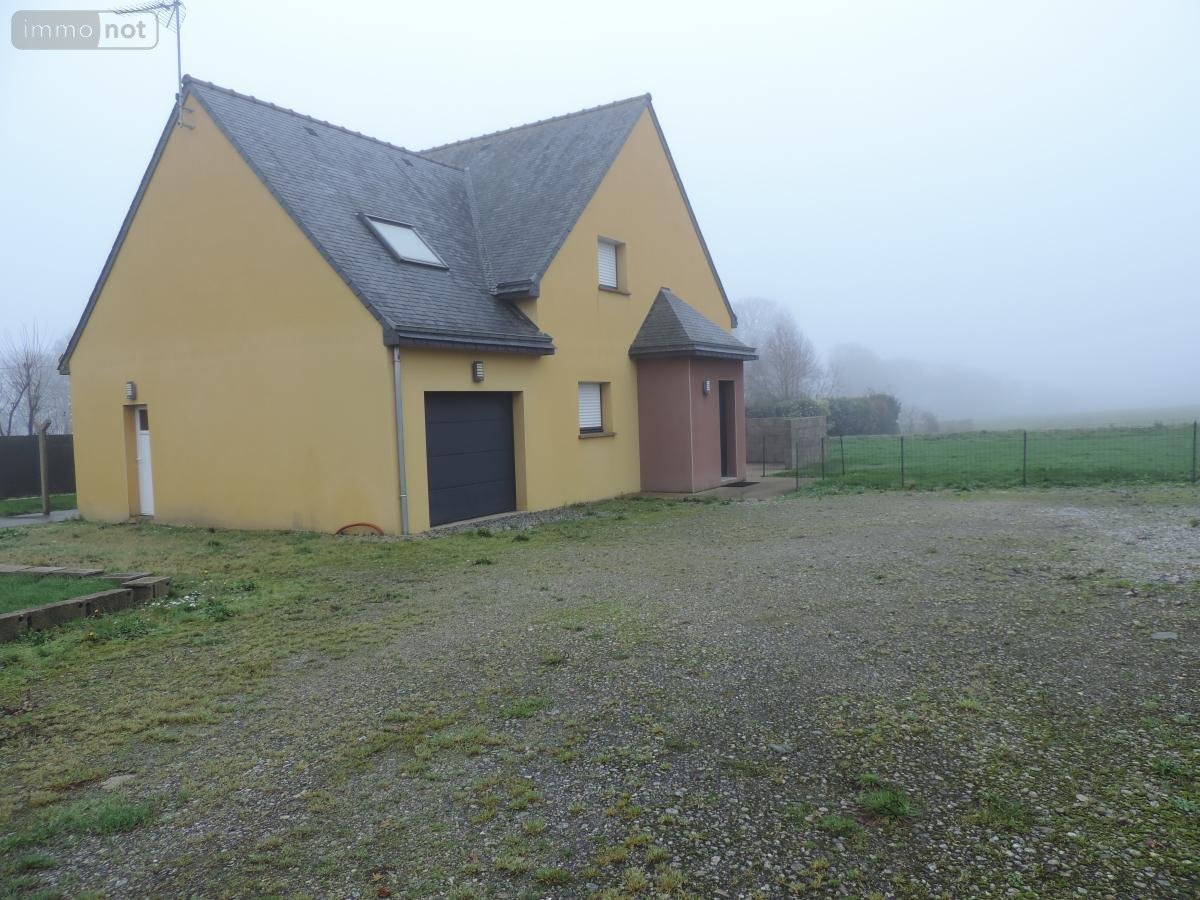 Location maison Saint-Bihy 22800 Côtes-d'Armor 117 m2 5 pièces 950 euros
