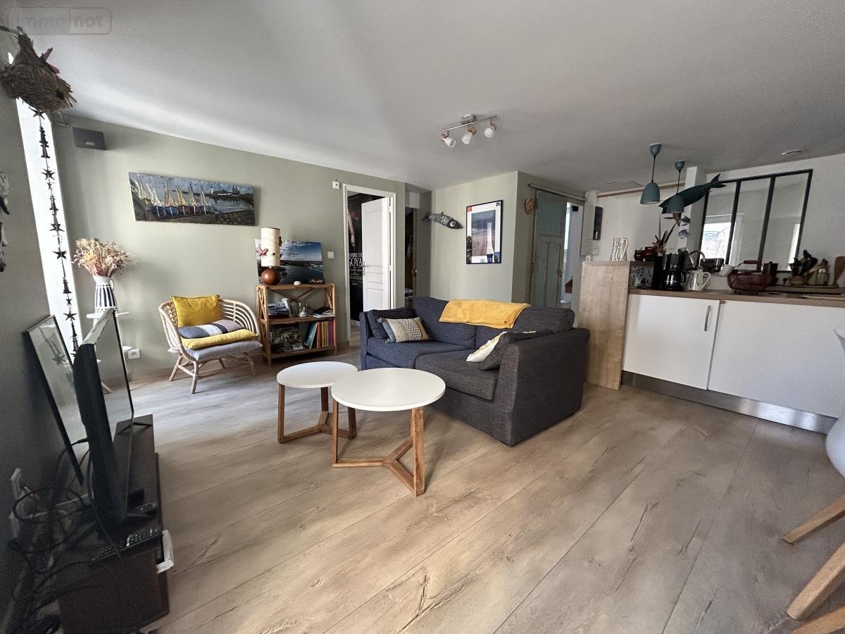 Appartement a vendre Le Palais 56360 Morbihan 84 m2 3 pièces 320850 euros
