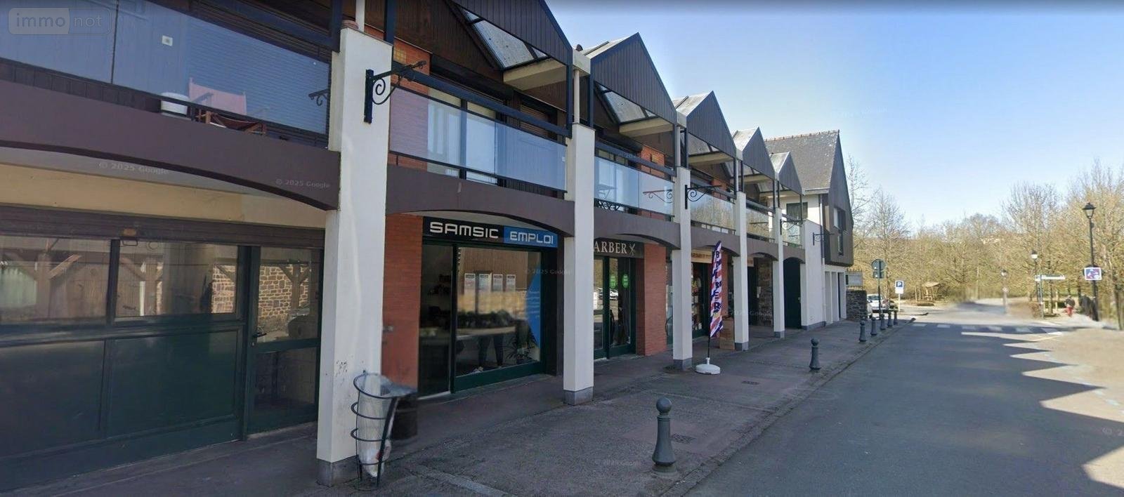 Location divers Montfort-sur-Meu 35160 Ille-et-Vilaine 18 m2  435 euros