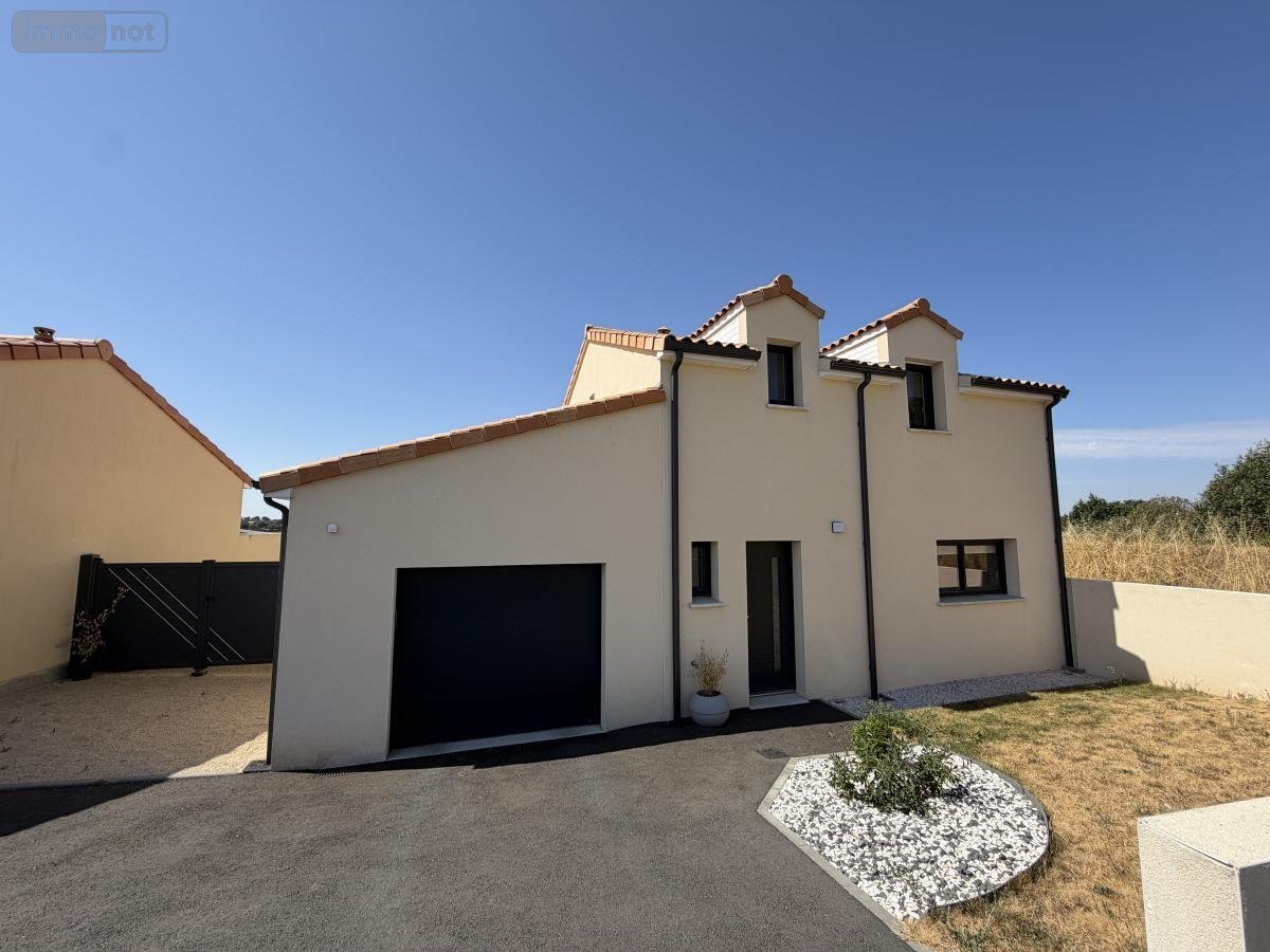 Maison a vendre Trémentines 49340 Maine-et-Loire 103 m2 5 pièces 246225 euros