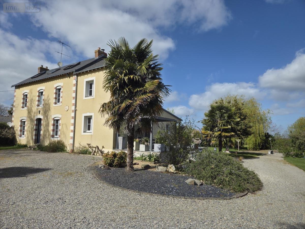 Maison a vendre Château-Gontier-sur-Mayenne 53200 Mayenne 193 m2 8 pièces 445900 euros