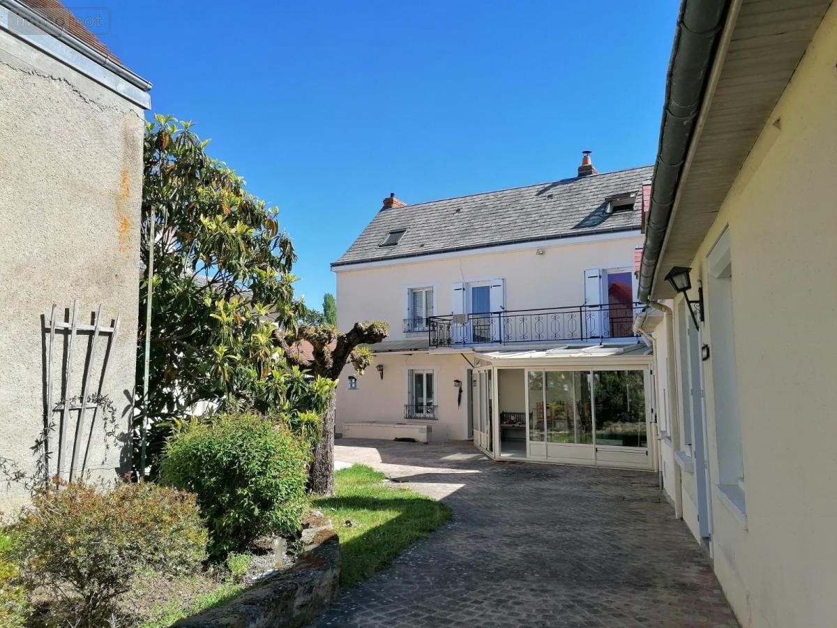Maison a vendre Buxeuil 37160 Vienne 200 m2 11 pièces 220500 euros