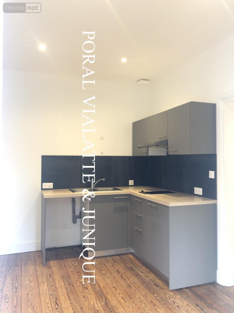Location appartement Ambérieu-en-Bugey 01500 Ain 26 m2 1 pièce 385 euros
