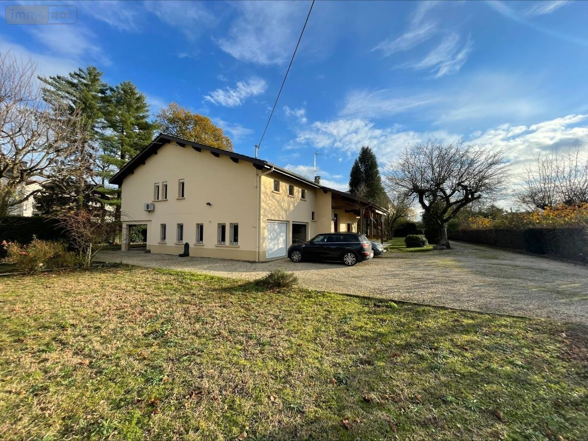 Maison a vendre Bourg-en-Bresse 01000 Ain 220 m2 7 pièces 320000 euros