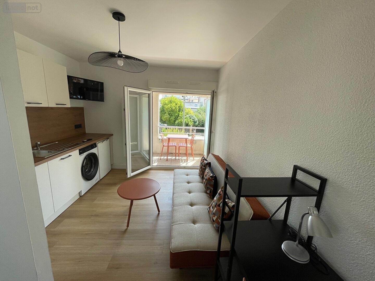 Location appartement Rennes 35000 Ille-et-Vilaine 24 m2 2 pièces 800 euros