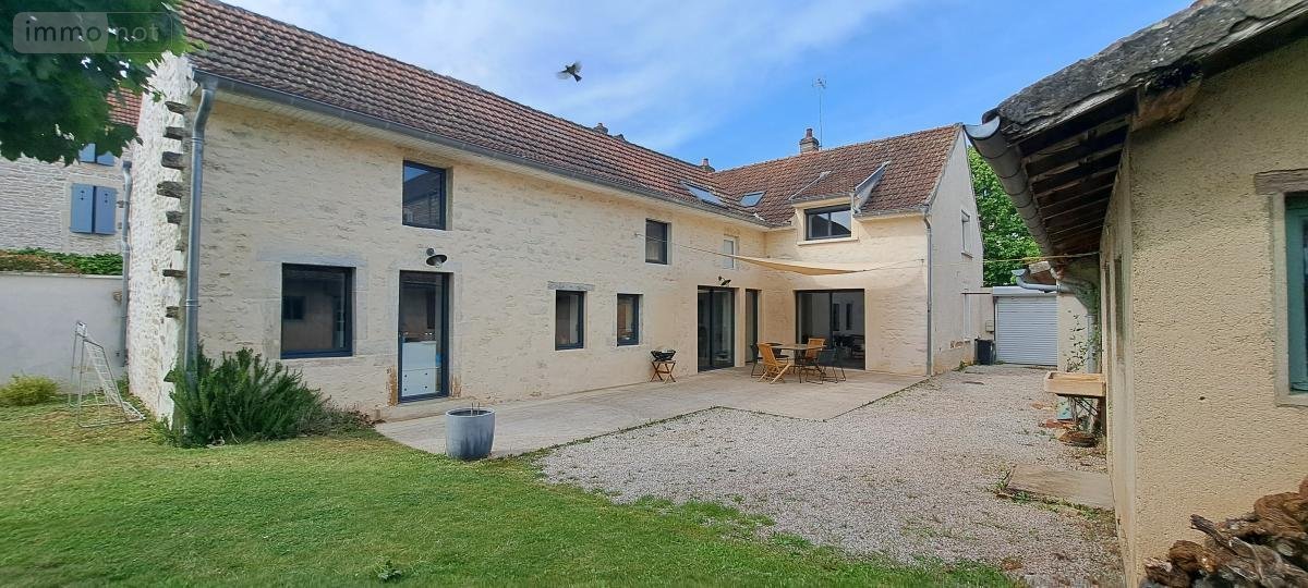 Maison a vendre Beaune 21200 Côte-d'Or 164 m2  644800 euros