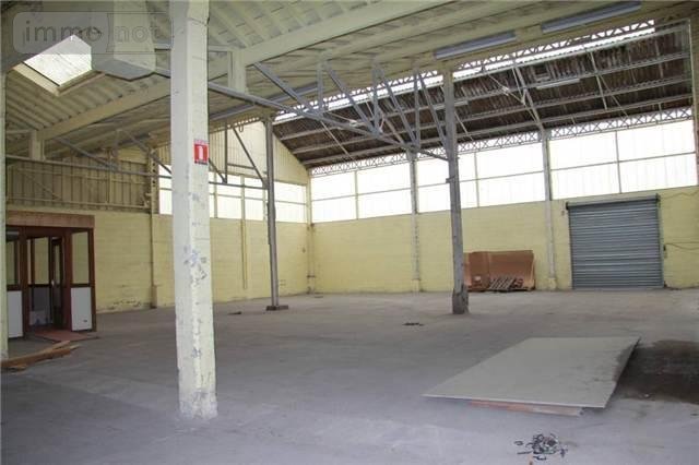 Location fonds et murs commerciaux Cambrai 59400 Nord 748 m2  1750 euros