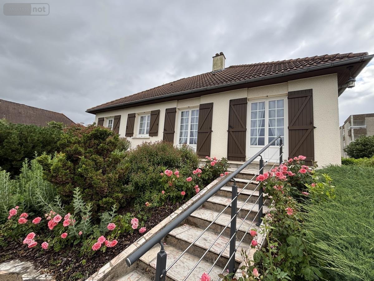 Maison a vendre Bourges 18000 Cher 87 m2  171400 euros
