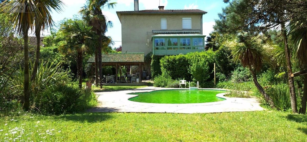 Maison a vendre Vic-Fezensac 32190 Gers 192 m2 8 pièces 218000 euros