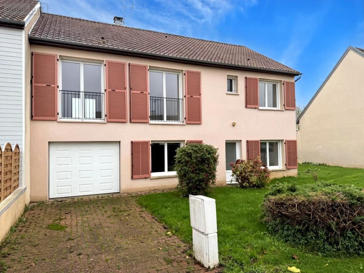 Maison a vendre Juillé 72170 Sarthe 90 m2 5 pièces 177920 euros