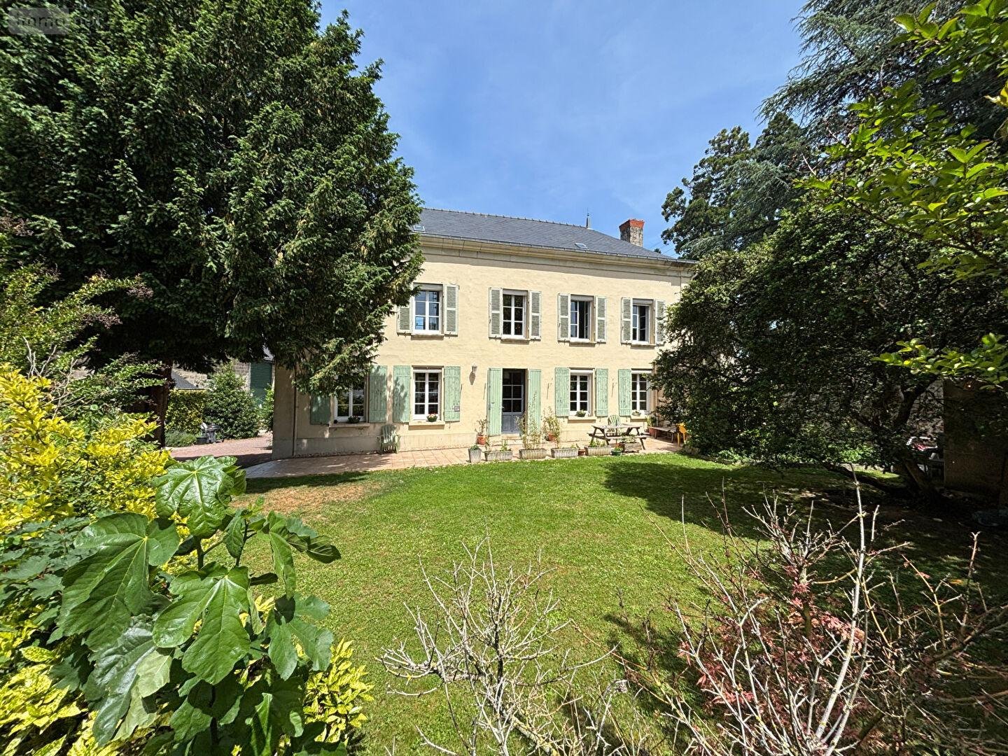 Maison a vendre Doué-en-Anjou 49700 Maine-et-Loire 440 m2 7 pièces 584480 euros