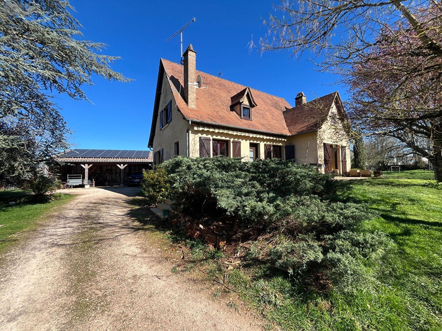 Maison a vendre Assier 46320 Lot 138 m2 6 pièces 299000 euros