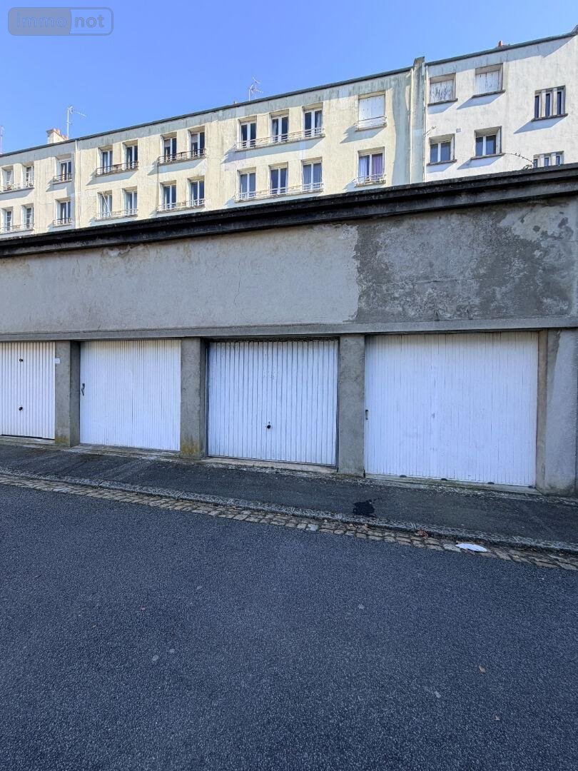 Garage et parking a vendre Brest 29200 Finistère 14 m2  29697 euros