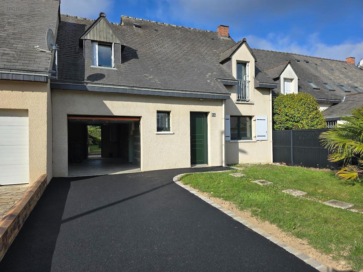 Location maison Rennes 35000 Ille-et-Vilaine 87 m2 5 pièces 1430 euros