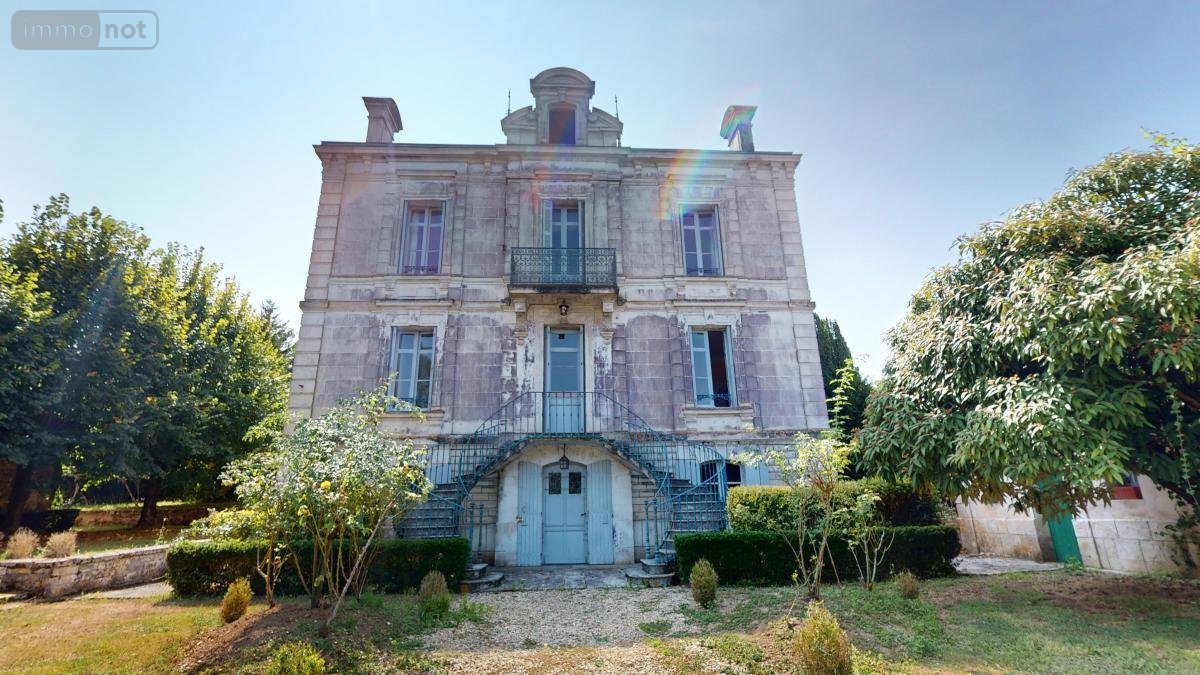 Maison a vendre Port-d'Envaux 17350 Charente-Maritime 308 m2 10 pièces 572000 euros