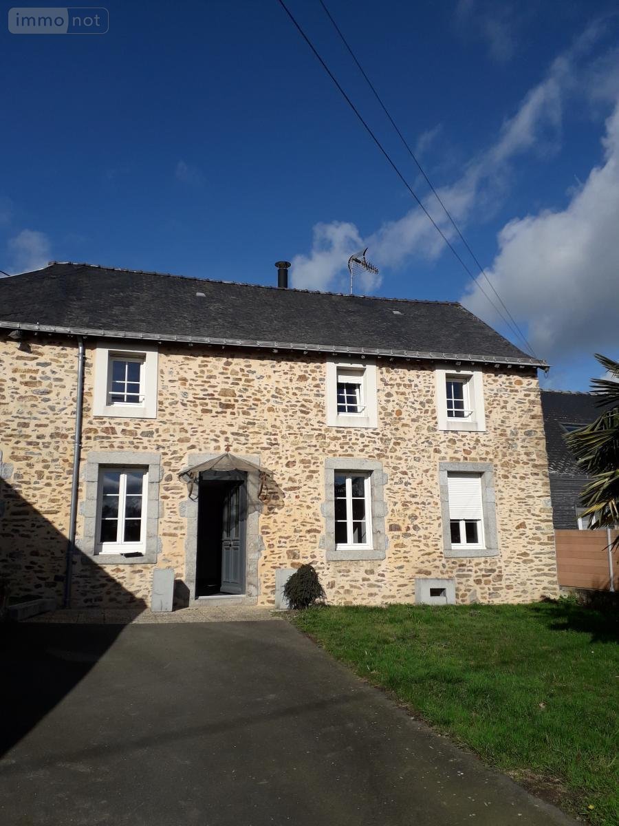 Location maison Le Genest-Saint-Isle 53940 Mayenne 113 m2 5 pièces 750 euros