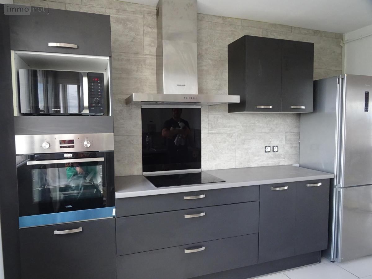 Location appartement Reims 51100 Marne 78 m2 4 pièces 980 euros