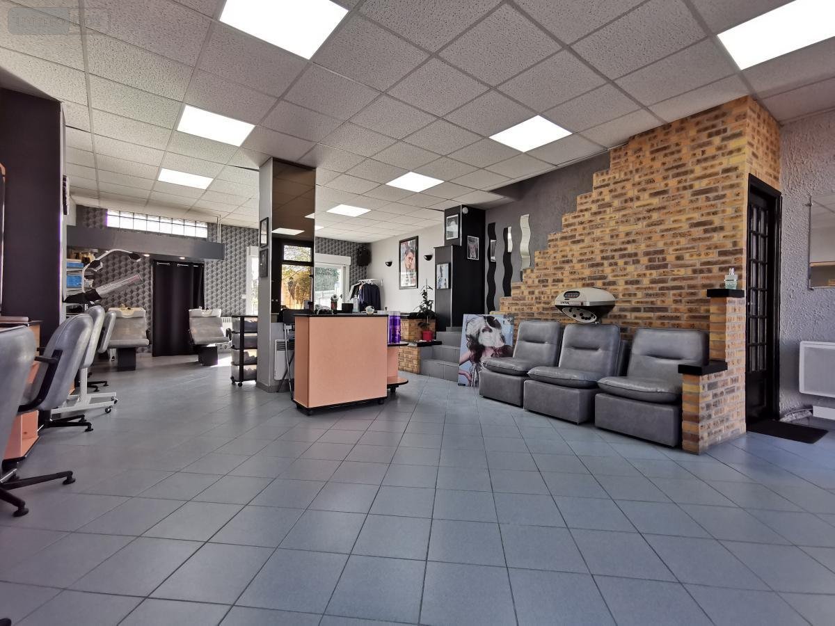 Fonds et murs commerciaux a vendre Raillencourt-Sainte-Olle 59554 Nord 54 m2  117100 euros