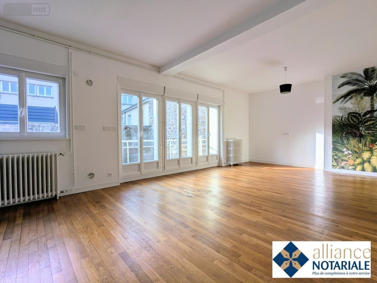 Location appartement Vire-Normandie 14500 Calvados 106 m2 4 pièces 840 euros