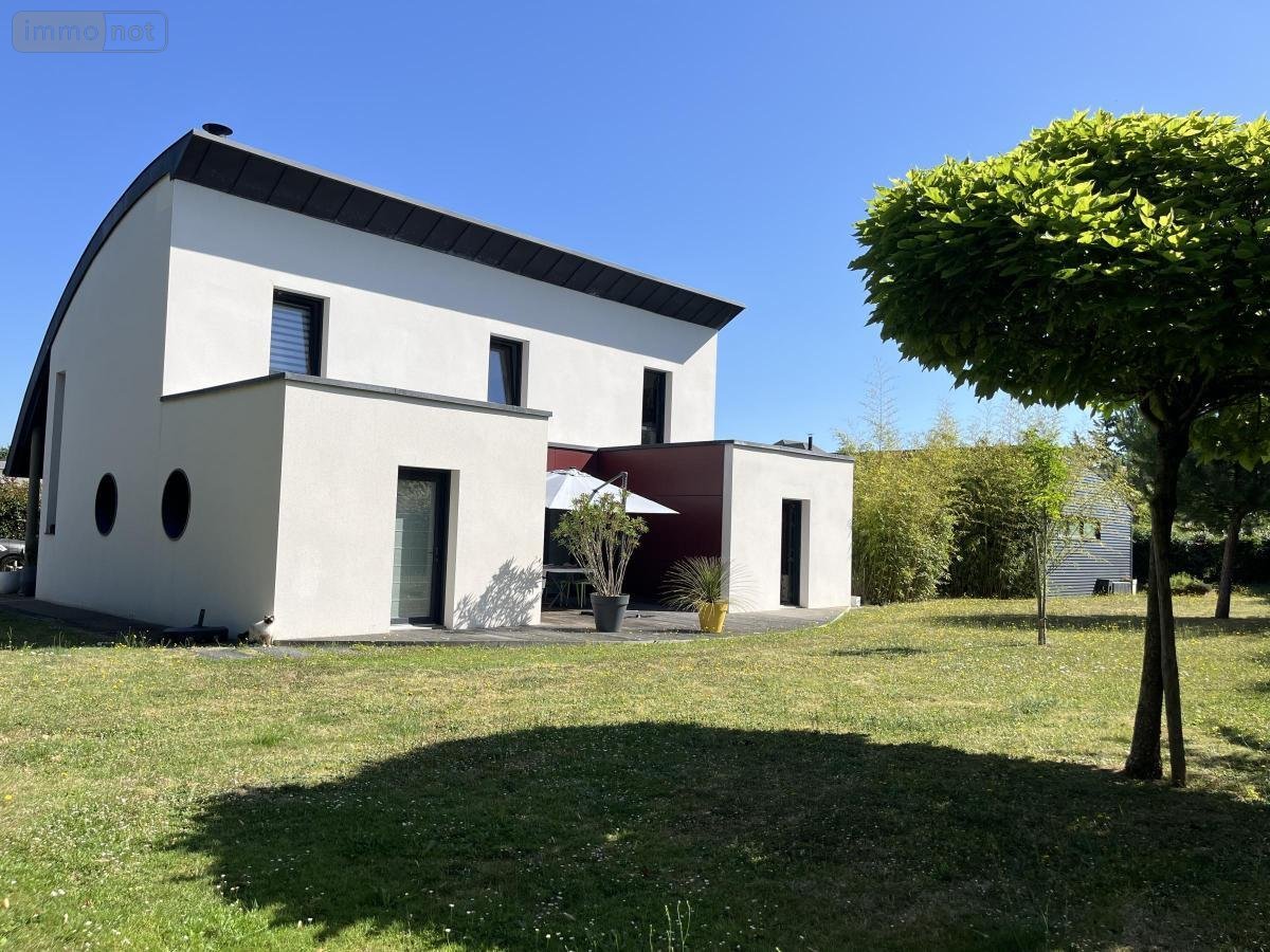 Maison a vendre Bonchamp-lès-Laval 53960 Mayenne 204 m2 8 pièces 645100 euros