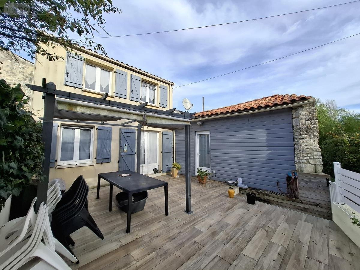 Maison a vendre Port-d'Envaux 17350 Charente-Maritime 104 m2 6 pièces 199348 euros