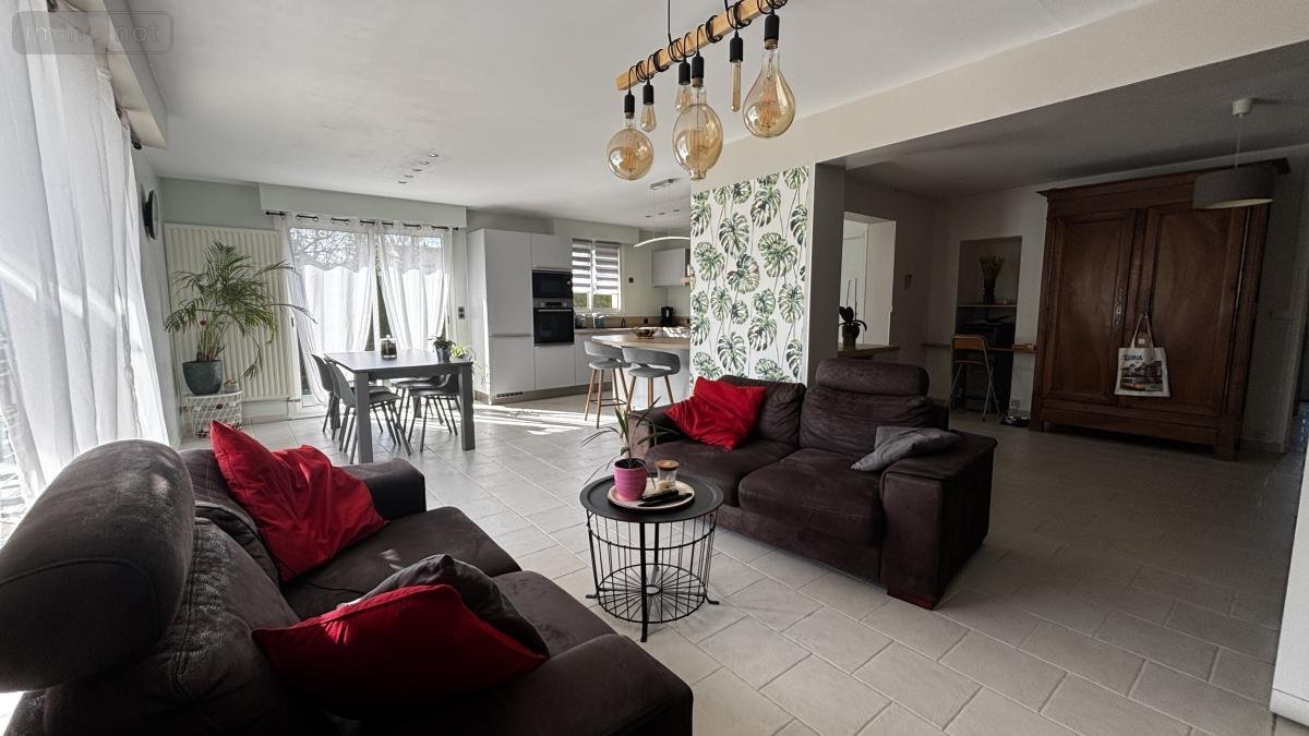 Maison a vendre Les Ponts-de-Cé 49130 Maine-et-Loire 128 m2 5 pièces 304500 euros