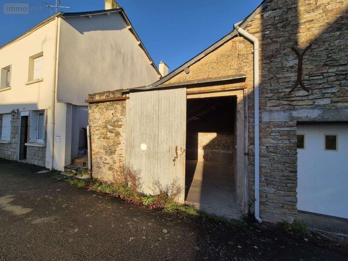 Garage et parking a vendre Sérent 56460 Morbihan 24 m2  17400 euros