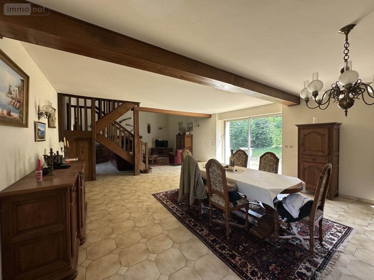 Maison a vendre Erdre-en-Anjou 49220 Maine-et-Loire 212 m2 6 pièces 355000 euros