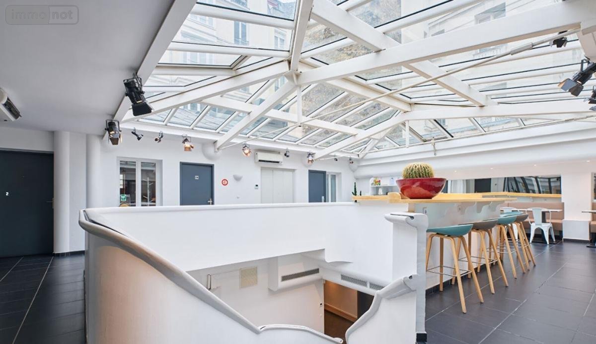 Immeuble a vendre Paris 17e arrondissement 75017 Paris 1096 m2  7900000 euros