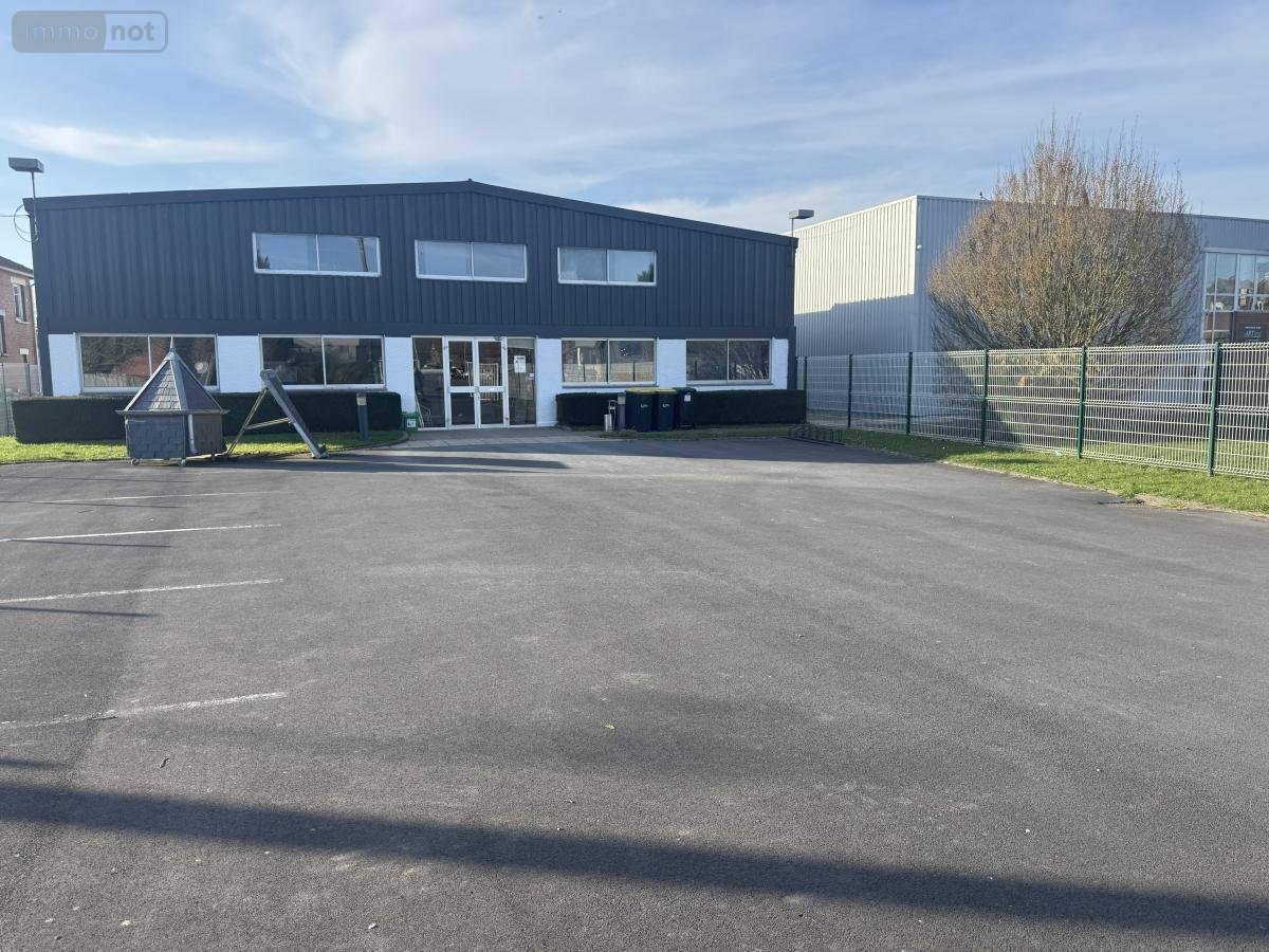 Location fonds et murs commerciaux Cambrai 59400 Nord 700 m2  4500 euros