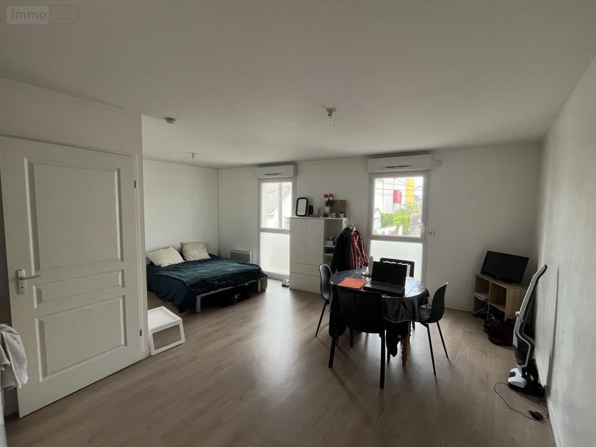 Location appartement Nantes 44000 Loire-Atlantique 25 m2 1 pièce 403 euros