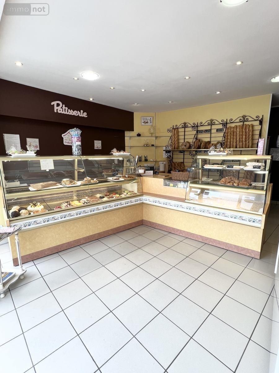 Fonds et murs commerciaux a vendre Oucques La Nouvelle 41290 Loir-et-Cher 205 m2  69960 euros
